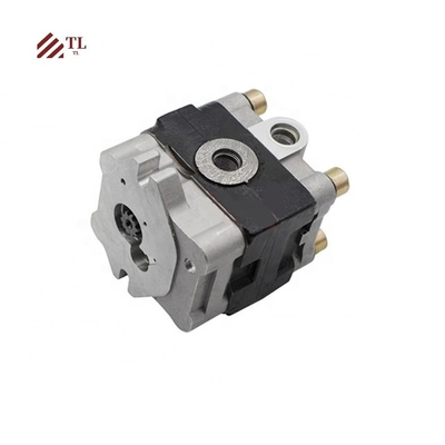 - PVD-2B-40 Graafmachine Pilot Pomp Hydraulische hoofdpomp PVD-2B-40 Gear Pump 172459-73511